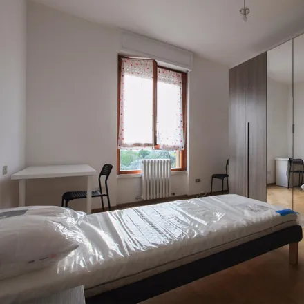 Image 1 - Via Sapri, 79, 20157 Milan MI, Italy - Room for rent