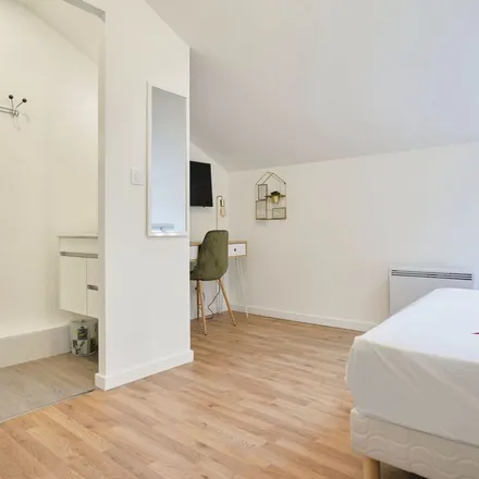 Image 3 - 12 Rue des Jardiniers, 54100 Nancy, France - Apartment for rent