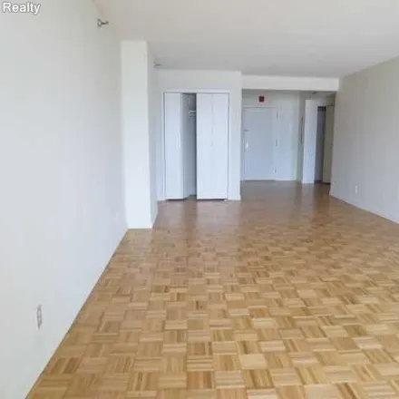 Image 7 - 1261 15th Street, Fort Lee, NJ 07024, USA - Condo for sale