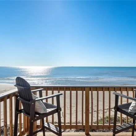 Buy this 2 bed condo on 120 Howard Avenue in Surfside Beach, Brazoria County