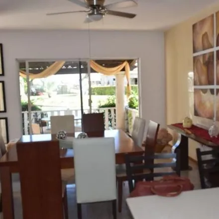 Rent this 2 bed house on unnamed road in 39300 Acapulco, GRO
