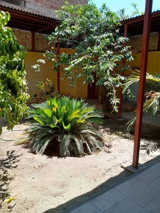 Rent this 4 bed house on Café y Tortas in Calle Lima, Pachitea