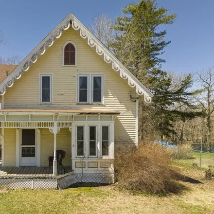 Buy this 3 bed house on 66 Pleasant Street in Clinton, Kennebec County