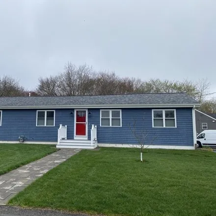 Rent this 2 bed house on 27 Lees River Drive in Swansea, MA 02725