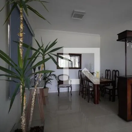 Rent this 6 bed house on Rua Doutor Nilton Velmovitski in Camboinhas, Niterói - RJ