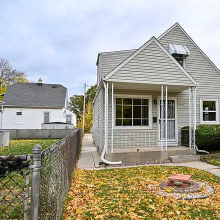 Buy this 3 bed house on 2906 South 32nd Street in Milwaukee, WI 53215