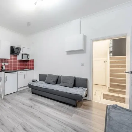 Rent this 1 bed apartment on Centre for Creative Collaboration in 16 Acton Street, London