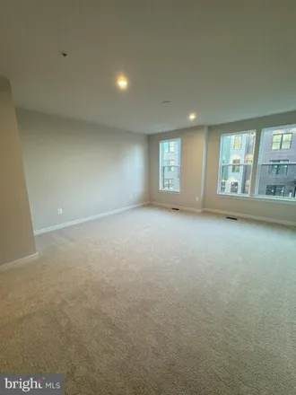 Image 7 - 14170 Newbrook Drive, Centreville, VA 20151, USA - Townhouse for rent