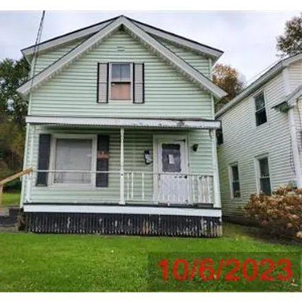 Buy this 3 bed house on 84 Railroad Street in Barre City, VT 05641
