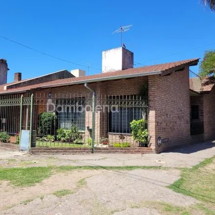 Buy this 3 bed house on General Manuel Belgrano 801 in Moreno Centro norte, Moreno