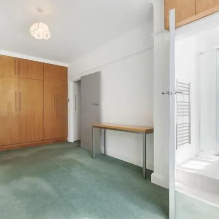 Image 7 - Ascot Court, Grove End Road, London, NW8 9RY, United Kingdom - Apartment for sale