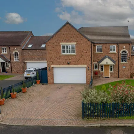 Buy this 5 bed house on Nursery Gardens in Beckingham, DN10 4PX