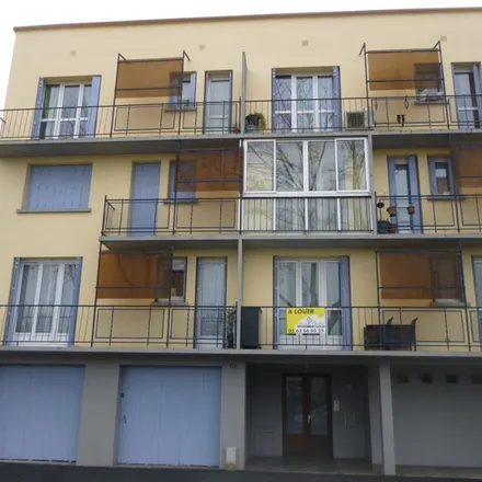 Rent this 4 bed apartment on 17 Boulevard Gustave Garrisson in 82000 Montauban, France