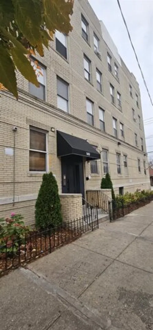 149 Grant Avenue, West Bergen, Jersey City, NJ 07305, USA | 2 bed apartment for rent