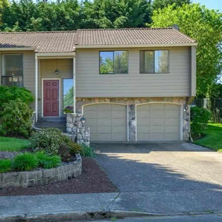 Buy this 3 bed house on 1342 Southwest Russ Lane in McMinnville, OR 97128
