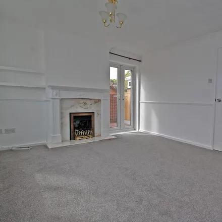Image 2 - Gunn Close, Bulwell, NG6 7DY, United Kingdom - Townhouse for rent