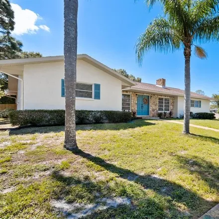Image 2 - 301 Peninsula Avenue, Tarpon Springs, FL 34689, USA - House for sale