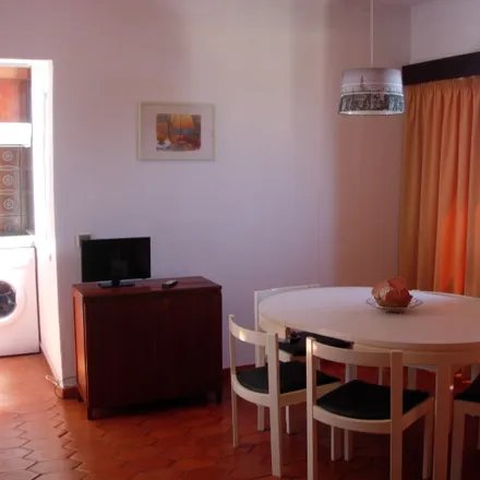 Image 2 - Rua Coronel Águas, 8200-150 Albufeira, Portugal - Apartment for rent