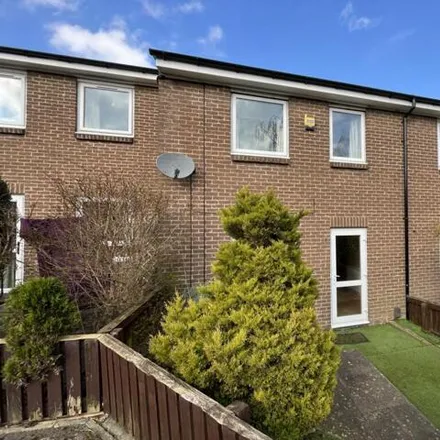 Buy this 2 bed townhouse on Swinton Court in Harrogate, HG2 0BD