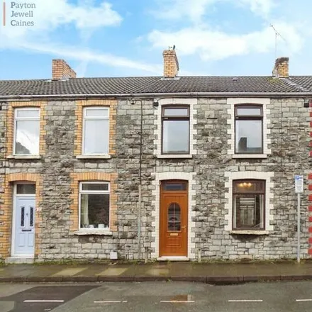 Buy this 3 bed townhouse on Cheltenham Terrace in Bridgend, CF31 3AH