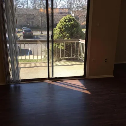 Image 4 - unnamed road, Whittier Oaks, Manalapan Township, NJ, USA - Apartment for rent