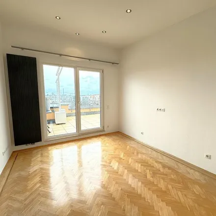 Image 4 - Finanzamt, Schubertstraße, 91052 Erlangen, Germany - Apartment for rent