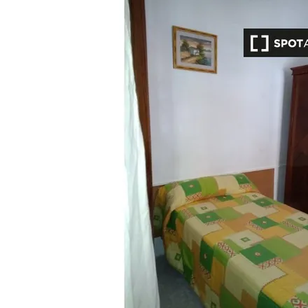 Rent this 4 bed room on Carrer de la Barrera in 48, 07013 Palma