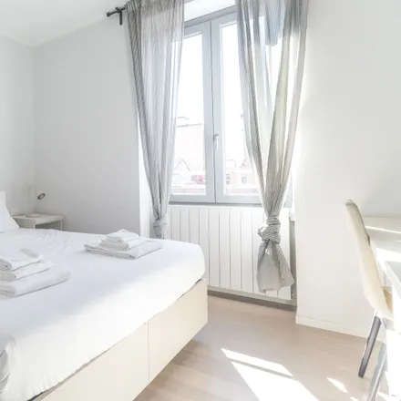 Image 1 - Viale Bligny, 19/A, 20136 Milan MI, Italy - Room for rent