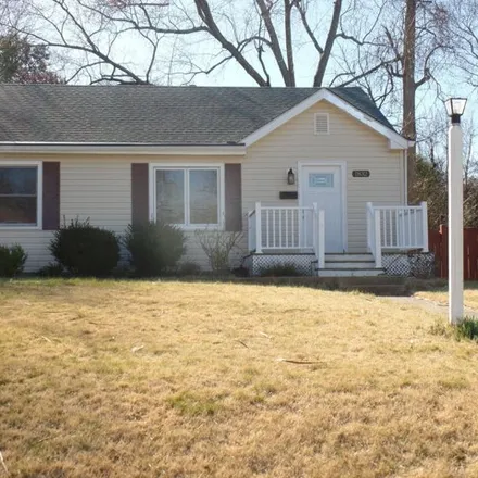 Rent this 3 bed house on 1832 Peabody Drive in Pimmit Hills, Fairfax County