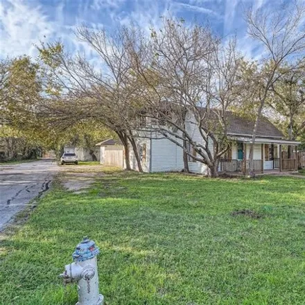 Buy this 3 bed house on 412 Church Street in Hutto, TX 78634