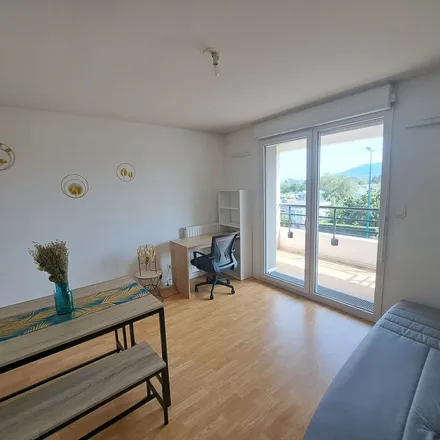 Rent this 1 bed apartment on 16 Cottage des Landais in 63000 Clermont-Ferrand, France