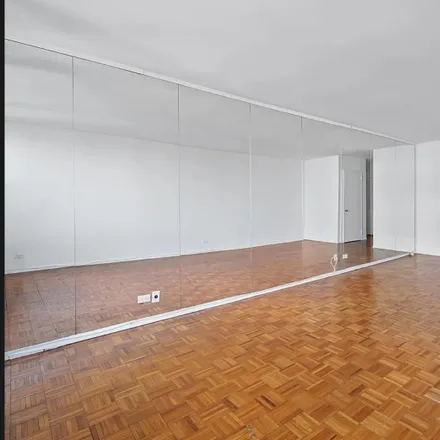 Rent this studio condo on The Galleria in East 58th Street, New York