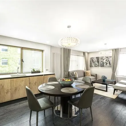 Rent this 3 bed apartment on St John's Wood Car Park in Kingsmill Terrace, London