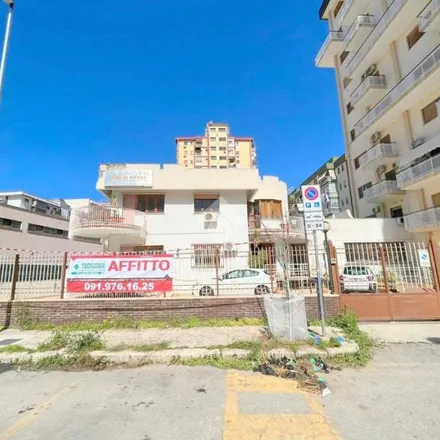Image 6 - Vittorio Emanuele, Via dei Nebrodi, 90146 Palermo PA, Italy - Apartment for rent