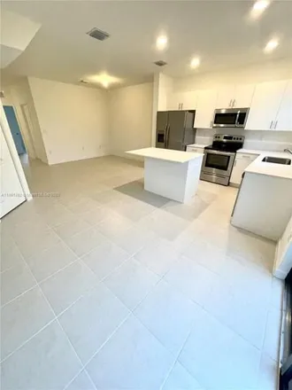 Image 8 - 940 Northeast 212th Terrace, Miami-Dade County, FL 33179, USA - Townhouse for rent