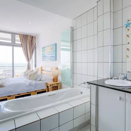 Image 7 - Durban, eThekwini Metropolitan Municipality, South Africa - Apartment for rent