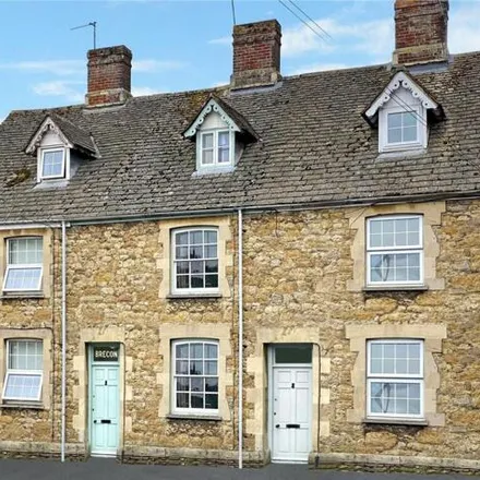 Buy this 3 bed townhouse on Bromsgrove in Faringdon, SN7 7JG