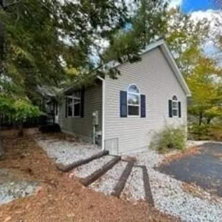 Buy this 2 bed house on 1647 Evergreen Way in Casco, ME 04015