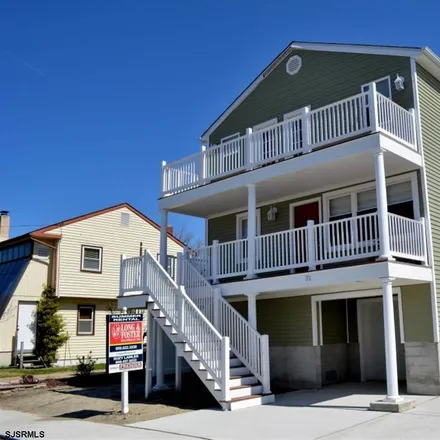Rent this 4 bed house on 25 North 32nd Avenue in Longport, Atlantic County