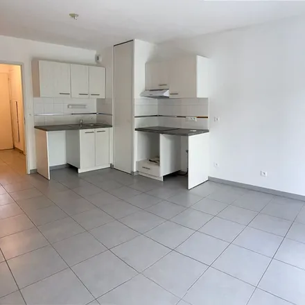 Rent this 2 bed apartment on 2 Impasse Jacques Piou in 31400 Toulouse, France