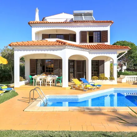 Image 2 - unnamed road, 8125-479 Quarteira, Portugal - House for rent