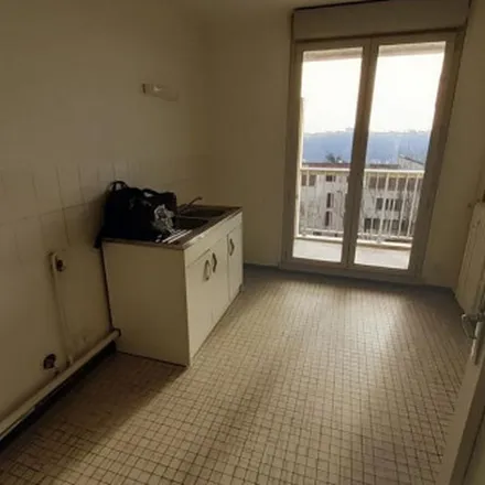 Rent this 4 bed apartment on 8 Rue du Sergent Michel Berthet in 69009 Lyon 9e Arrondissement, France