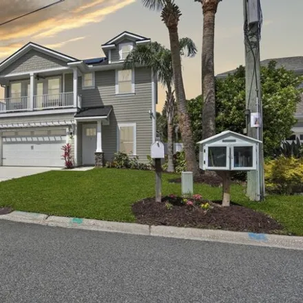 Buy this 5 bed house on 615 10th Avenue South in Jacksonville Beach, FL 32250