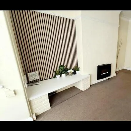 Image 6 - St Andrew's Church, High Street, Newcastle-under-Lyme, ST5 0EZ, United Kingdom - Apartment for rent