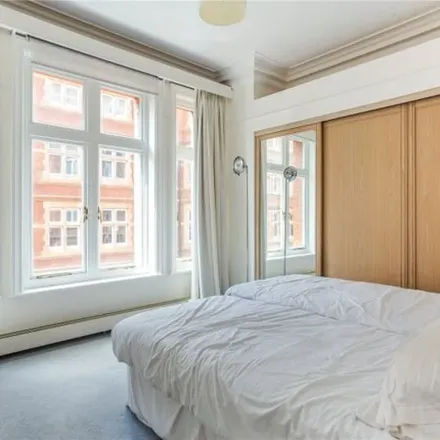 Image 4 - 16 Thurloe Street, London, SW7 2SX, United Kingdom - Apartment for rent