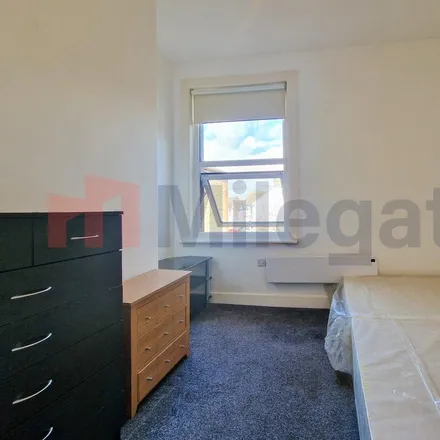 Rent this 1 bed room on Londis in West Road, Southend-on-Sea