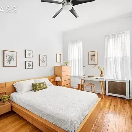 Image 4 - 510 East 84th Street, New York, NY 10028, USA - Apartment for sale