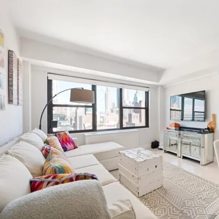 Image 2 - Victoria House, 200 East 27th Street, New York, NY 10016, USA - Apartment for sale