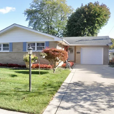 Buy this 3 bed house on 1325 Leith Avenue in Waukegan, IL 60085