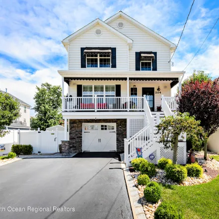 Buy this 3 bed house on 204 Raritan Street in Union Beach, Monmouth County